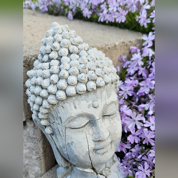 Meet your Posher, Candace - Picture 2 of 3